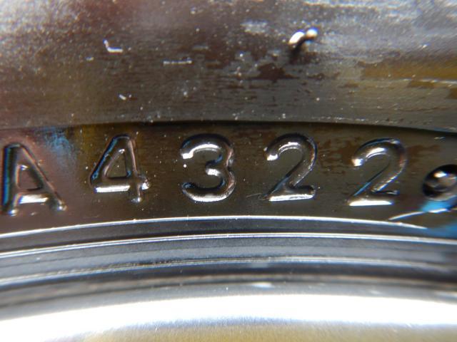 トヨタ　ハリアー　パーツ情報
ハリアー、RAV4、レクサスNXなどに装着できる18インチスタッドレスセット入庫です！
ハリアー純正　18インチ　ブリヂストンスタッドレス付！