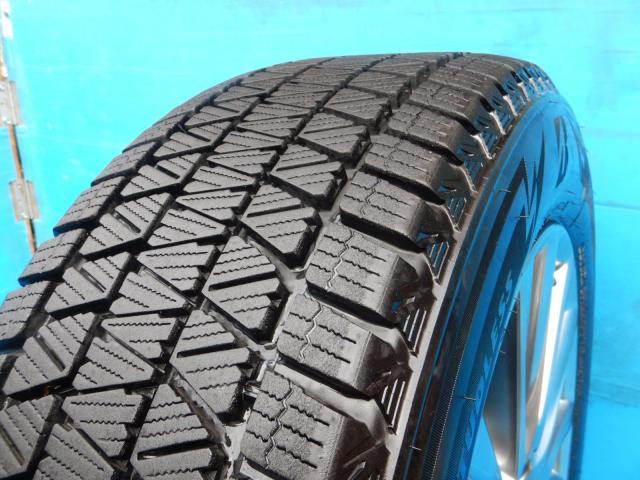 トヨタ　ハリアー　パーツ情報
ハリアー、RAV4、レクサスNXなどに装着できる18インチスタッドレスセット入庫です！
ハリアー純正　18インチ　ブリヂストンスタッドレス付！