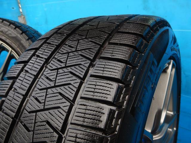 ＢＭＷ　３シリーズ　パーツ情報
BMW3シリーズ、4シリーズ、X1に装着できる17インチスタッドレスセット入庫です！
ケレナーズマインツ　17インチ　ピレリスタッドレス付！