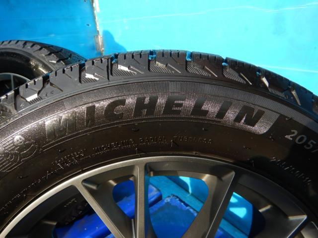 ＢＭＷ　２シリーズ　パーツ情報
BMWアクティブツアラー、グランツアラー用16インチスタッドレスセット入庫です！
MAK FABRIC　16インチ　ミシュラン溝たっぷりスタッドレス付！