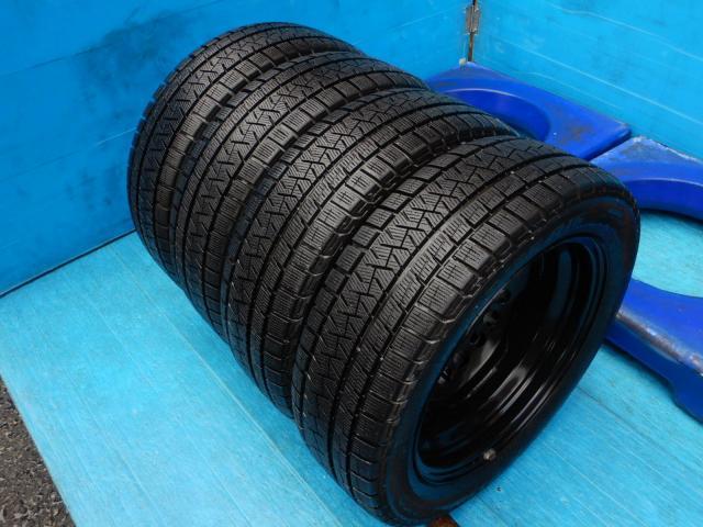 日産　ノート　パーツ情報
ノート、オーラ、キューブに装着できる16インチスタッドレスセット入庫です！
日産ノート純正スチールホイール　16インチ　ピレリスタッドレス付！