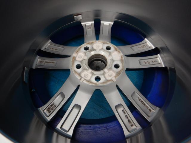 フォルクスワーゲン　アルテオン　パーツ情報
フォルクスワーゲン純正18インチ入庫です！
アルテオン、パサート、ザ・ビートル、シロッコなどに！