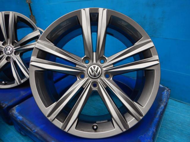 フォルクスワーゲン　アルテオン　パーツ情報
フォルクスワーゲン純正18インチ入庫です！
アルテオン、パサート、ザ・ビートル、シロッコなどに！
