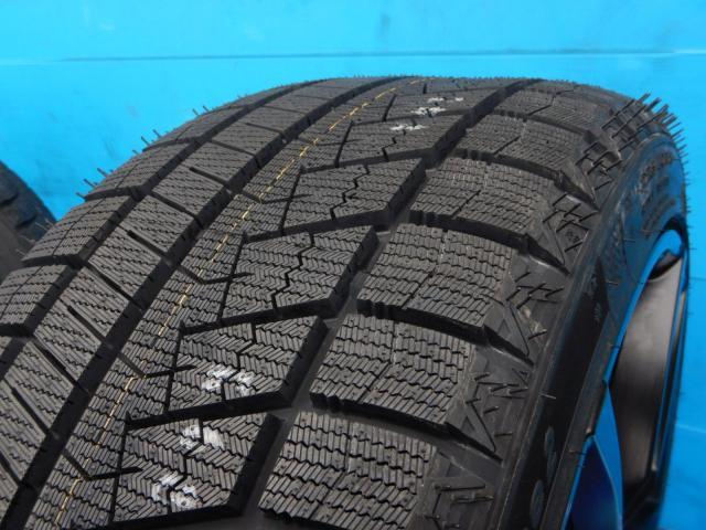 ＢＭＷ　３シリーズ　パーツ情報
BMW3シリーズ、Z4に装着できる新品スタッドレス付18インチ入庫です！
MAKルフト　18インチ　ネクセン製新品スタッドレス付！