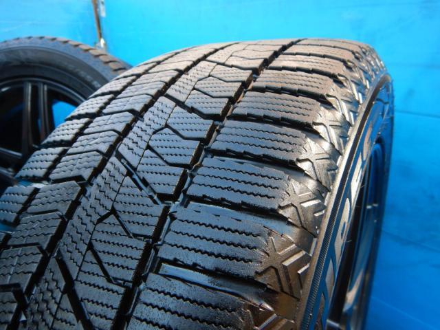 ＢＭＷ　５シリーズ　パーツ情報
BMW5シリーズ、4シリーズグランクーペ、i4に装着できる17インチスタッドレスセット入庫です！
AFT ZINC　17インチ　トーヨースタッドレス付！