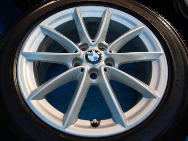 ＢＭＷ　Ｘ１　パーツ情報
BMW　X1、X2に装着できる17インチランフラットスタッドレスセット入庫です！
BMW純正Vスポーク560　17インチ　ブリヂストンランフラットスタッドレス付！