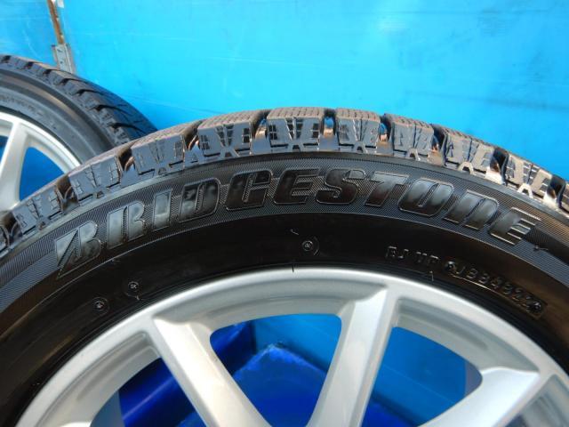 ＢＭＷ　Ｘ１　パーツ情報
BMW　X1、X2に装着できる17インチランフラットスタッドレスセット入庫です！
BMW純正Vスポーク560　17インチ　ブリヂストンランフラットスタッドレス付！