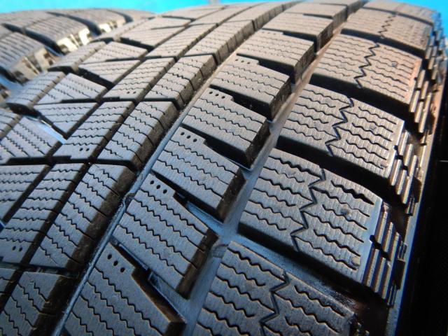 ＢＭＷ　Ｘ１　パーツ情報
BMW　X1、X2に装着できる17インチランフラットスタッドレスセット入庫です！
BMW純正Vスポーク560　17インチ　ブリヂストンランフラットスタッドレス付！