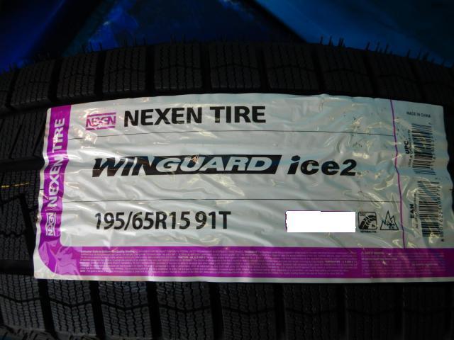 トヨタ　ノア　パーツ情報
ノア、VOXY、エスクァイアに装着できる新品スタッドレス付15インチセット入庫です！
SR　15インチ　ネクセン新品スタッドレス付！