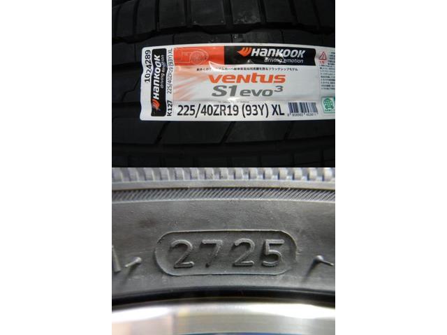 ＢＭＷ　３シリーズ　パーツ情報
BMW3、4シリーズオプション19インチ純正入庫です！
BMW純正ダブルスポーク704M　19インチ　新品タイヤ付！