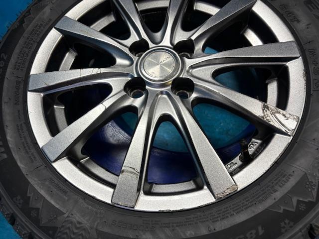 トヨタ　アクア　パーツ情報
アクア、ヴィッツ、ヤリスなどに装着できる新品スタッドレス付15インチセット入庫です！
GRASS　15インチ　新品スタッドレス付！