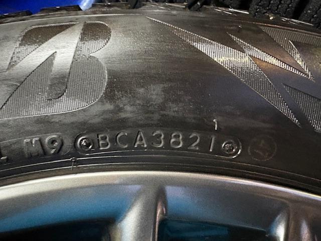 レクサス　ＲＸ　パーツ情報
レクサスRX純正20インチの溝たっぷりスタッドレス付セット入庫です！
レクサスRX（20系）Fスポーツ純正　20インチ　ブリヂストンスタッドレス付！