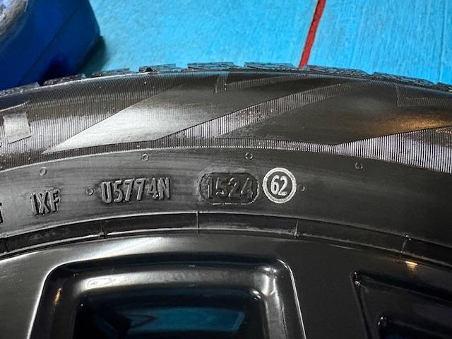 ＢＭＷ　Ｘ１　パーツ情報
BMW現行X1、X2、ミニカントリーマンに装着できる18インチスタッドレスセット入庫です！
MAK　FAHR　18インチ　ピレリ溝たっぷりスタッドレス付！