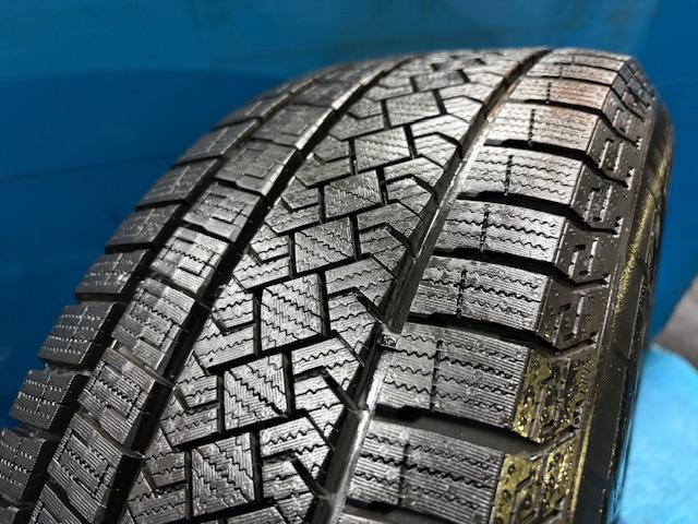 ＢＭＷ　Ｘ１　パーツ情報
BMW現行X1、X2、ミニカントリーマンに装着できる18インチスタッドレスセット入庫です！
MAK　FAHR　18インチ　ピレリ溝たっぷりスタッドレス付！