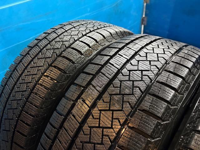 ＢＭＷ　Ｘ１　パーツ情報
BMW現行X1、X2、ミニカントリーマンに装着できる18インチスタッドレスセット入庫です！
MAK　FAHR　18インチ　ピレリ溝たっぷりスタッドレス付！