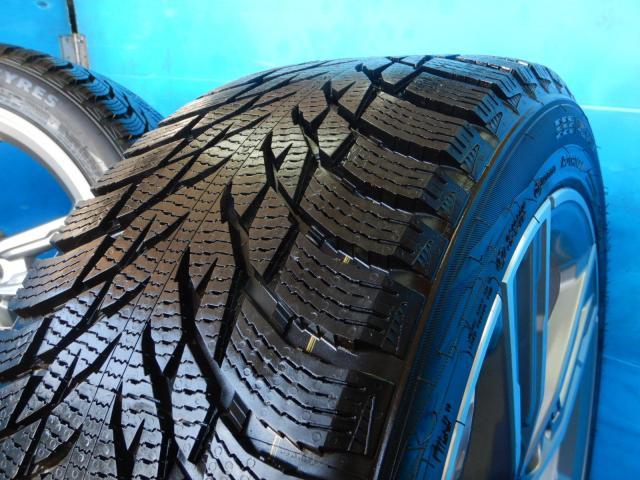 ＢＭＷ　１シリーズ　パーツ情報
BMW1シリーズ、2シリーズオプション17インチ純正ランフラットスタッドレスセット入庫です！
BMW純正ダブルスポーク550M　17インチ　ランフラットスタッドレス付！