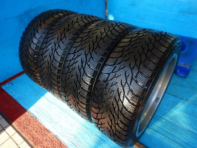 ＢＭＷ　１シリーズ　パーツ情報
BMW1シリーズ、2シリーズオプション17インチ純正ランフラットスタッドレスセット入庫です！
BMW純正ダブルスポーク550M　17インチ　ランフラットスタッドレス付！