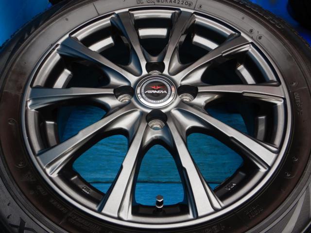 トヨタ　アクア　パーツ情報
アクア、ヴィッツ、フィット、スイフト、キューブなどに装着できる15インチスタッドレスセット入庫です！
AIRNOVA　15インチ　ブリヂストンスタッドレス付！