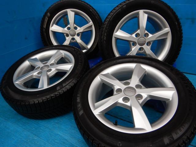 アウディ　Ａ３　パーツ情報
アウディA3純正16インチのスタッドレスセット入庫です！
アウディA3純正　16インチ　ミシュランスタッドレス付！