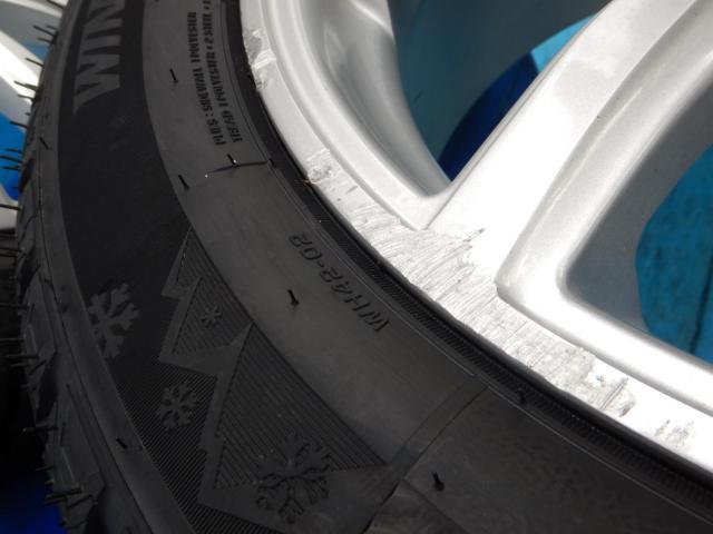 ＢＭＷ　３シリーズ　パーツ情報
BMW3シリーズ、4シリーズなどに装着できる17インチ新品スタッドレス付セット入庫です！
MAK　FAHR　17インチ　新品スタッドレス付！