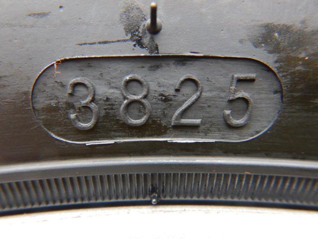 ＢＭＷ　３シリーズ　パーツ情報
BMW3シリーズ、4シリーズなどに装着できる17インチ新品スタッドレス付セット入庫です！
MAK　FAHR　17インチ　新品スタッドレス付！