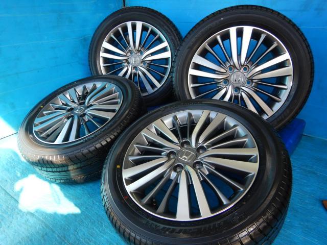 ホンダ　オデッセイ　パーツ情報
新車外しのオデッセイ17インチ純正入庫です！
オデッセイ（RC系）純正　17インチ　ヨコハマブルーアース付！