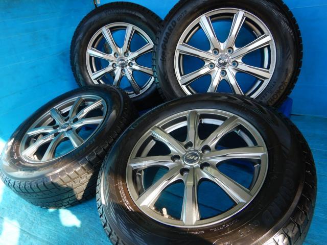 スバル　レガシィアウトバック　パーツ情報
レガシィアウトバック、CR-Vなどに装着できる17インチスタッドレスセット入庫です！
SR　17インチ　ヨコハマスタッドレス付！