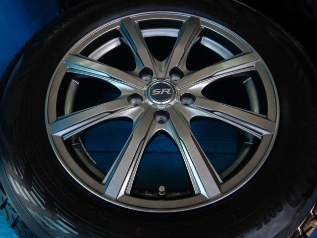 スバル　レガシィアウトバック　パーツ情報
レガシィアウトバック、CR-Vなどに装着できる17インチスタッドレスセット入庫です！
SR　17インチ　ヨコハマスタッドレス付！