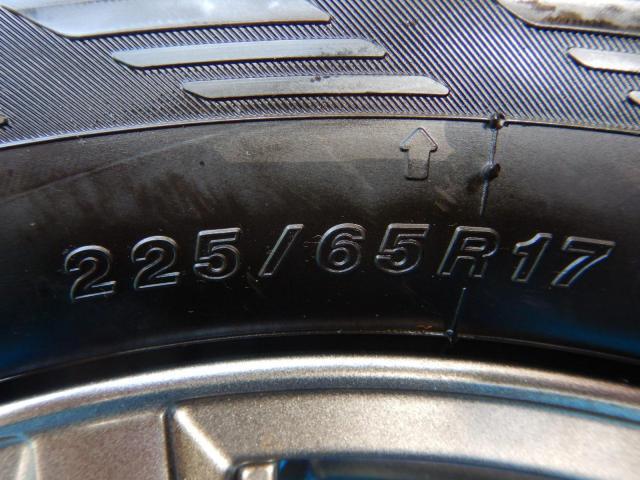 スバル　レガシィアウトバック　パーツ情報
レガシィアウトバック、CR-Vなどに装着できる17インチスタッドレスセット入庫です！
SR　17インチ　ヨコハマスタッドレス付！