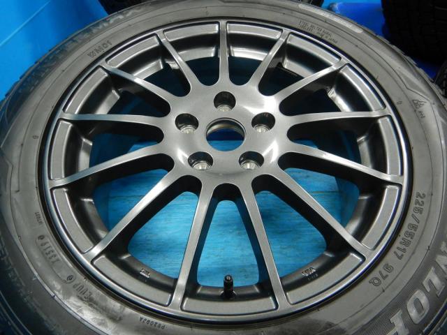 ＢＭＷ　Ｘ１　パーツ情報
BMW X1、X2、ミニクロスオーバーに装着できる17インチスタッドレスセット入庫です！
IRVINE　17インチ　ダンロップスタッドレス付！