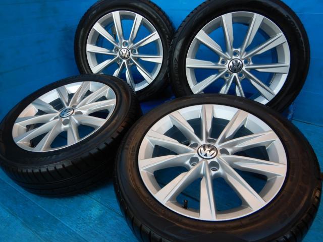 フォルクスワーゲン　ザ・ビートル　パーツ情報
ザ・ビートル、パサート、T-ROCなどに装着できる17インチ純正入庫です！
VWザ・ビートル純正　17インチ　トーヨートランパス付！