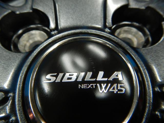 ダイハツ　ハイゼットバン　パーツ情報
軽トラ、軽バン用12インチスタッドレスセット入庫です！
SIBILLA NEXT-W45　12インチ　ダンロップ軽自動車バン用LTスタッドレス付！