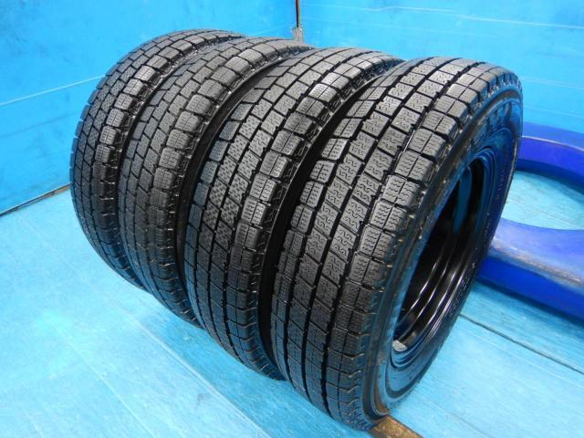 ダイハツ　ハイゼットバン　パーツ情報
軽トラ、軽バン用12インチスタッドレスセット入庫です！
SIBILLA NEXT-W45　12インチ　ダンロップ軽自動車バン用LTスタッドレス付！