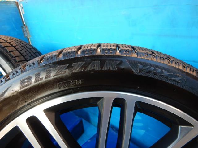 ＢＭＷ　５シリーズ　パーツ情報
BMW5シリーズ、4シリーズグランクーペ、8シリーズに装着できる19インチスタッドレスセット入庫です！
BMW純正ダブルスポーク664M　19インチ　ブリヂストンスタッドレス付！