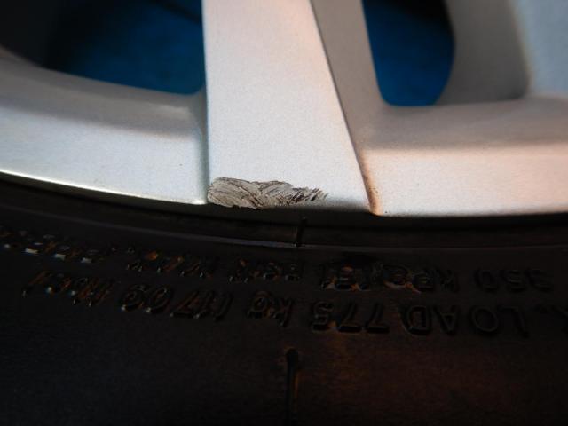 ＢＭＷ　Ｘ３　パーツ情報
BMW　X3、X4に装着できる17インチスタッドレスセット入庫です！
MAKルフト　17インチ　ヨコハマスタッドレス付！