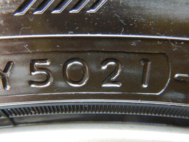 ＢＭＷ　５シリーズ　パーツ情報
BMW5シリーズ、4シリーズグランクーペに装着できる18インチスタッドレスセット入庫です！
IRVINE　18インチ　ヨコハマスタッドレス付！