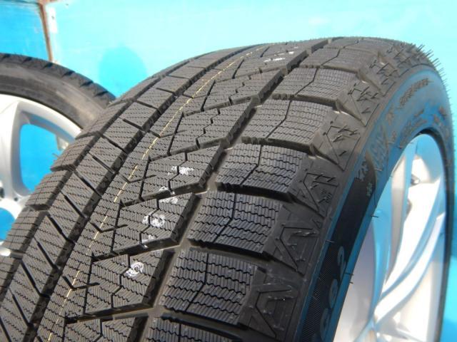 ＢＭＷ　５シリーズ　パーツ情報
BMW5シリーズ、6シリーズに装着できる新品スタッドレス付18インチ入庫です！
MAKビマー　18インチ　新品スタッドレス付！