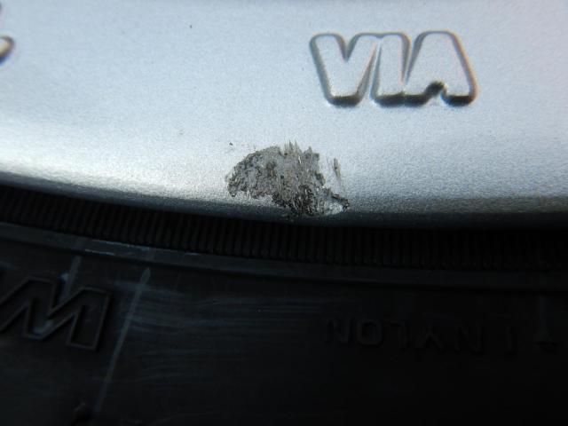 ＢＭＷ　１シリーズ　パーツ情報
BMW1シリーズ、2シリーズクーペなどに装着できる新品スタッドレス付16インチセット入庫です！
MAKビマー　16インチ　新品スタッドレス付！