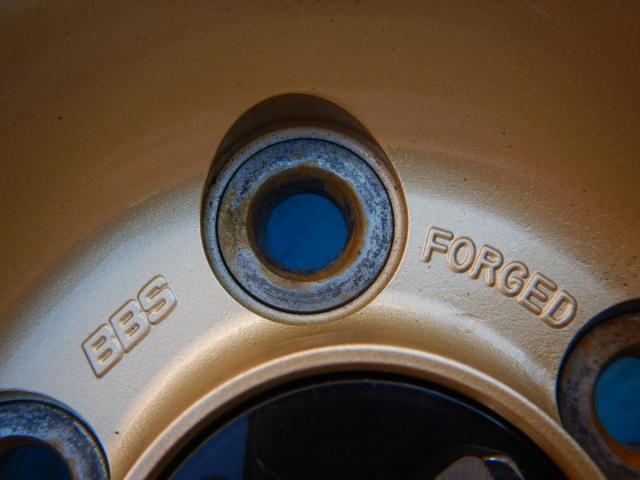 スバル　ＸＶ　パーツ情報
XV、フォレスター、レガシィアウトバックなどに装着できる17インチスタッドレスセット入庫です！
スバル純正BBS　17インチ　ダンロップスタッドレス付！