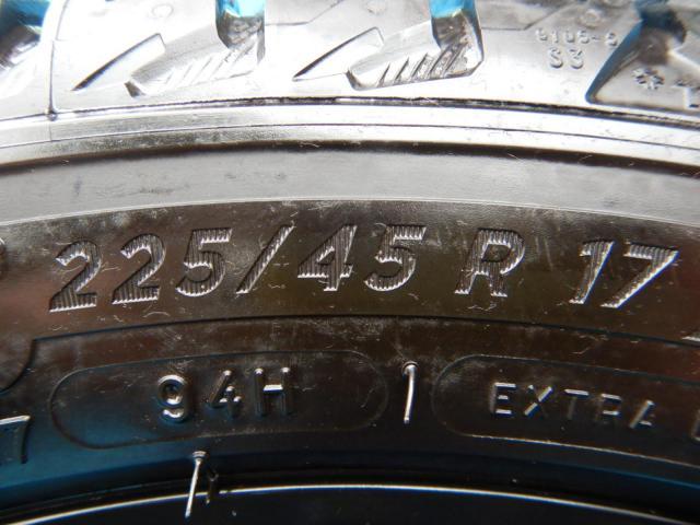 ＢＭＷ　１シリーズ　パーツ情報
BMW1シリーズ、2シリーズグランクーペ、ミニクラブマンに装着できる17インチスタッドレスセット入庫です！
ケレナーズエルツ　17インチ　ミシュランスタッドレス付！