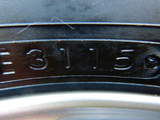 トヨタ　ノア　パーツ情報
ノア、VOXY、エスクァイア、セレナなどに装着できる15インチスタッドレスセット入庫です！
ZEPHYR　15インチ　トーヨースタッドレス付！