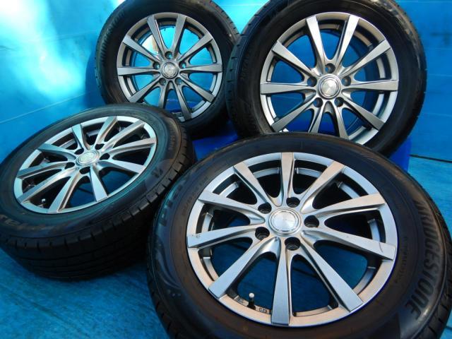 トヨタ　ノア　パーツ情報
ノア、VOXY、エスクァイア、ステップWなどに装着できる16インチセット入庫です！
GRASS　16インチ　ブリヂストンサマータイヤ付！