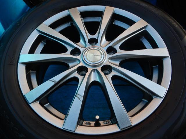 トヨタ　ノア　パーツ情報
ノア、VOXY、エスクァイア、ステップWなどに装着できる16インチセット入庫です！
GRASS　16インチ　ブリヂストンサマータイヤ付！