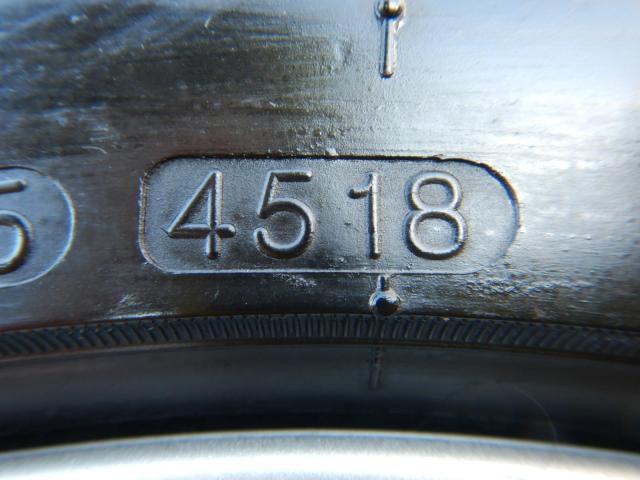 ＢＭＷ　３シリーズ　パーツ情報
BMW3シリーズなどに流用できおる5シリーズ純正17インチ入庫です！
BMW純正スタースポーク327　17インチ　ナンカン付！