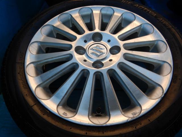 ホンダ　Ｎ－ＢＯＸ　パーツ情報
NBOX、スペーシア、タントなど軽自動車に装着できる15インチスタッドレスセット入庫です！
ZEUS LINE　15インチ　溝たっぷりスタッドレス付！