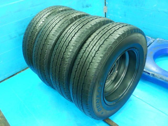 トヨタ　ハイエースバン　パーツ情報
ハイエース、レジアスエースに装着できるバン用LTタイヤ付き15インチセット入庫です！
トピー製スチールホイール　15インチ　ダンロップ製バン用LTタイヤ付！