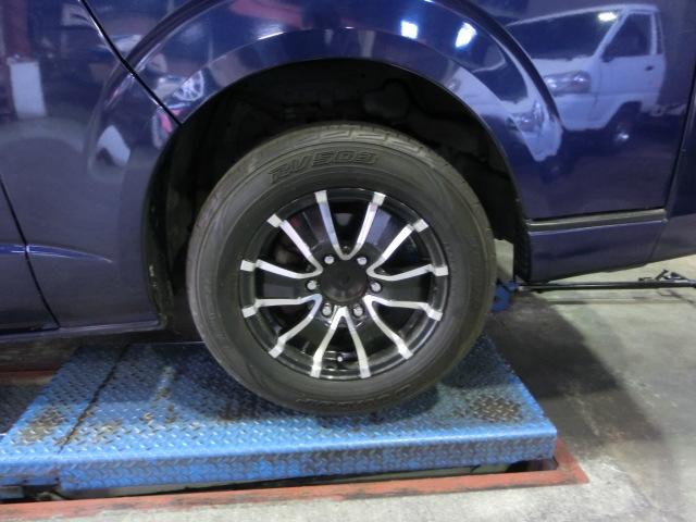 トヨタ ハイエース 16インチ タイヤ組替え スタッドレスからノーマルに組替え 神奈川 寒川町 タイヤショップ ティース
