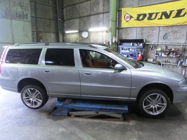 ボルボ VOLVO V70 18インチ タイヤ販売 タイヤ交換 神奈川 高座 ボルボ VOLVO V70 18インチ タイヤ販売 タイヤ交換 神奈川 高座