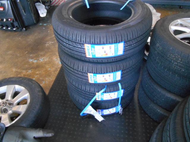 オートウェイ　タイヤピット　タイヤ交換