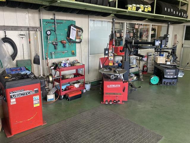 格安タイヤ　トレッド本庄店3